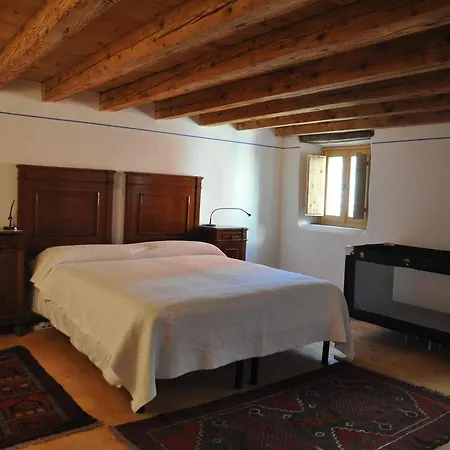 Casadelsale Hébergement de vacances Lusiana